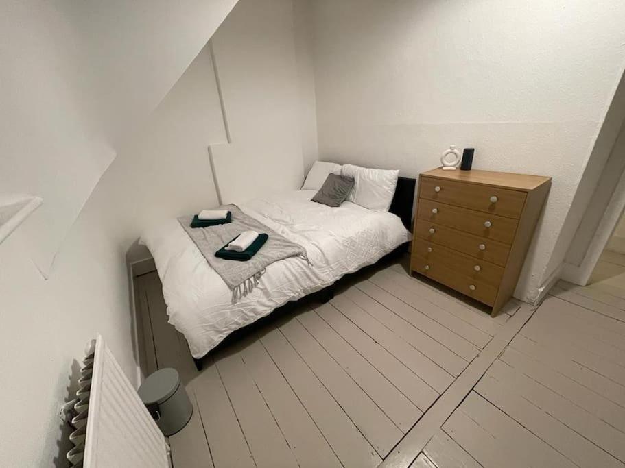 Comfortable 2 Bedroom On Tower Bridge London Luaran gambar