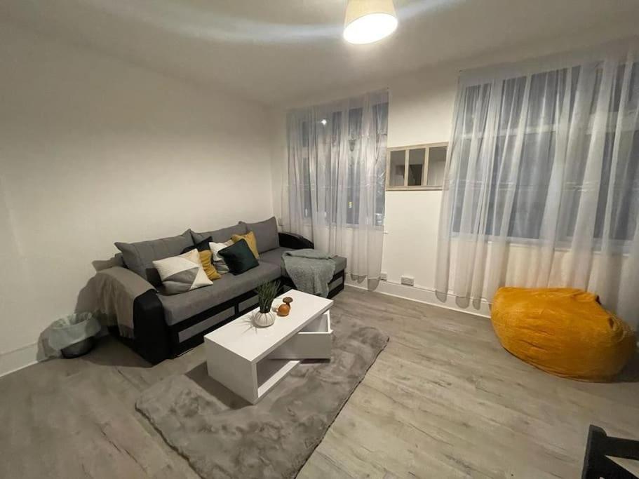 Comfortable 2 Bedroom On Tower Bridge London Luaran gambar